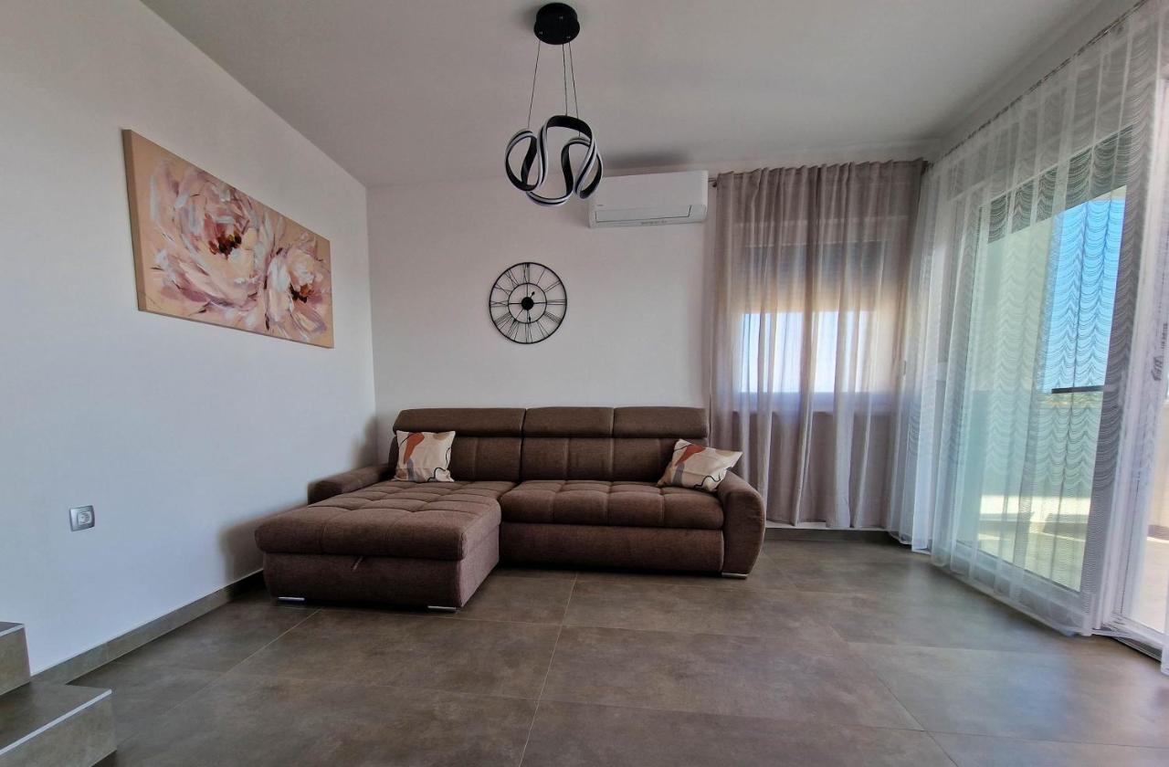 Villa Poseidon Novalja Exterior foto